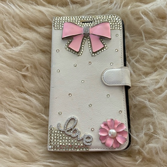 Rhinestone Embellished Cream and Pink Cell Phone Wallet Case - Picture 1 of 3